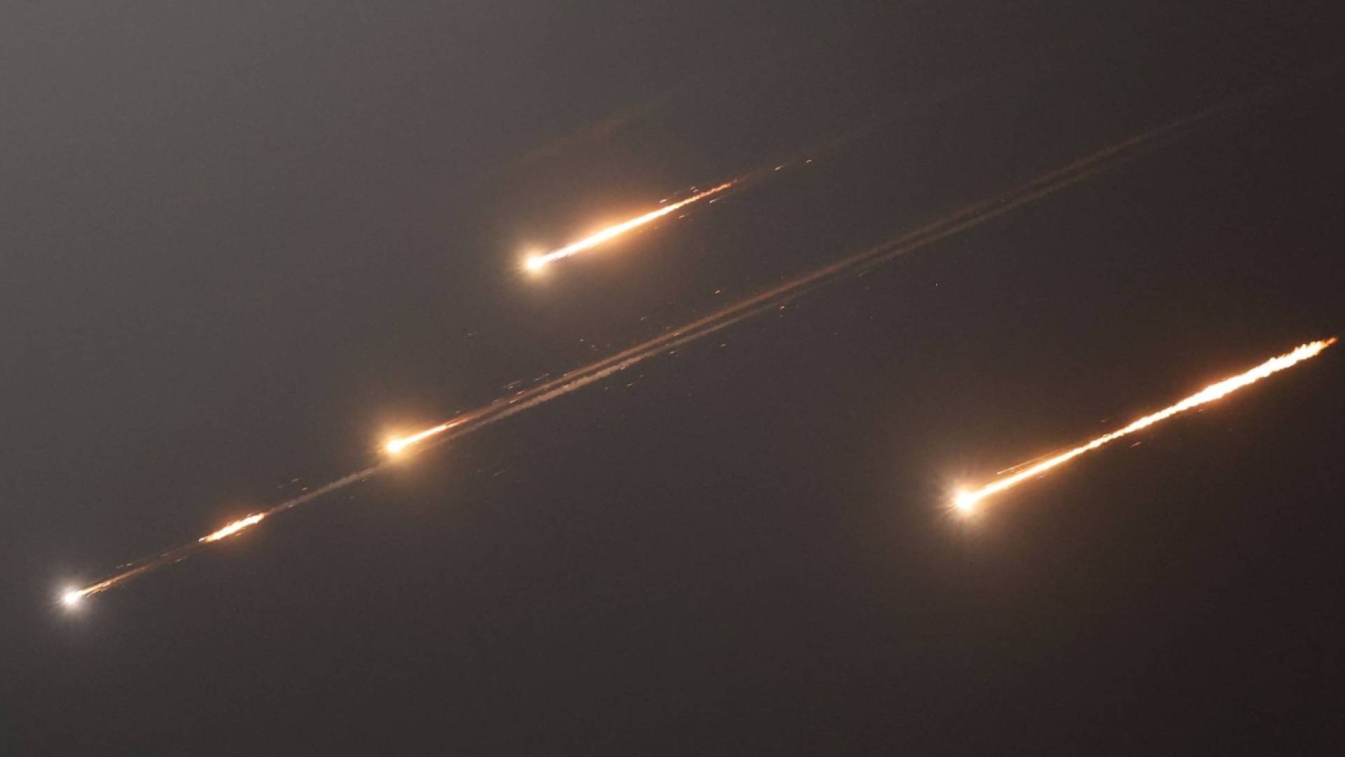 رشقة صاروخية - أرشيفية