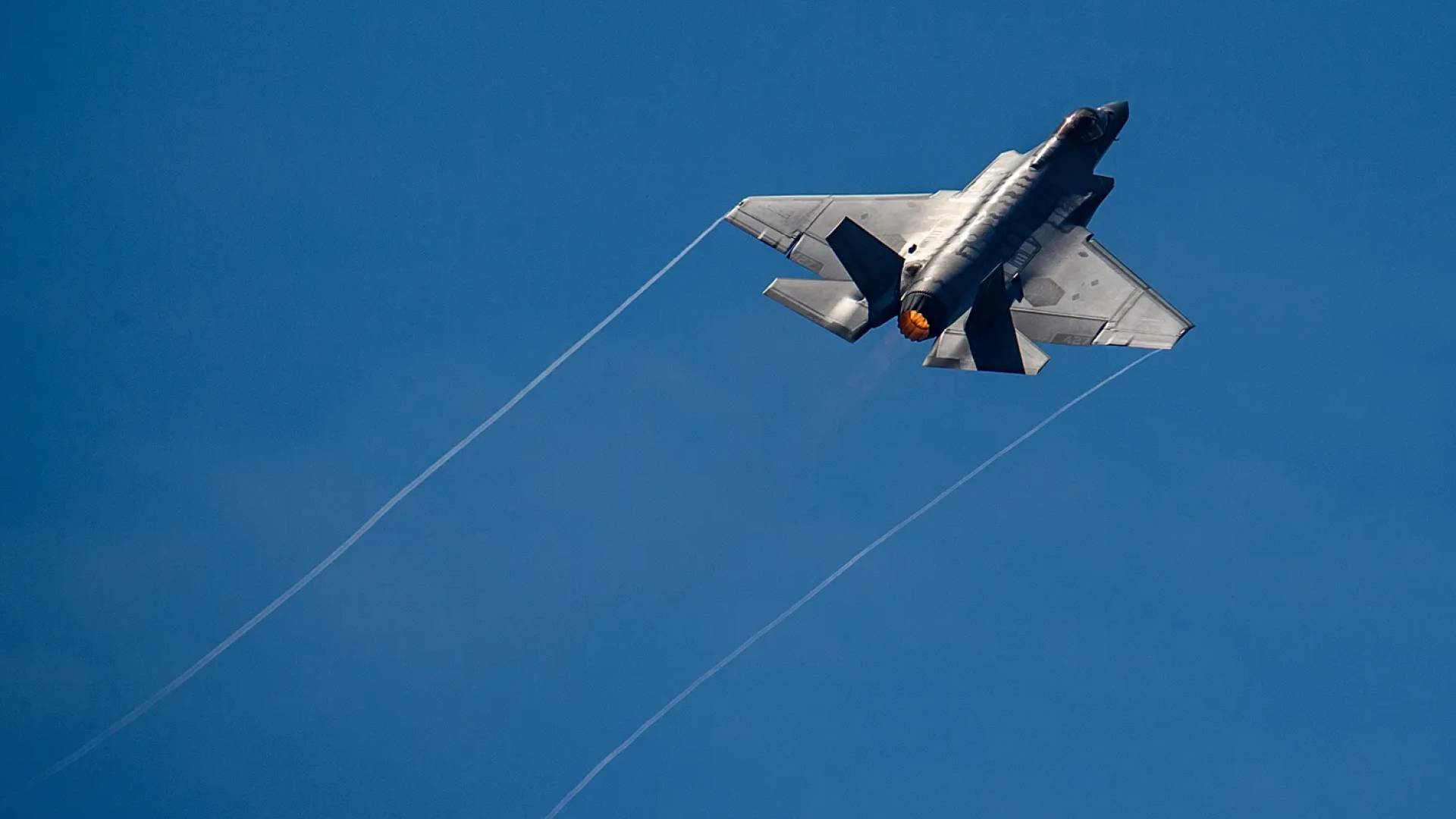 طائرة حربية أمريكية