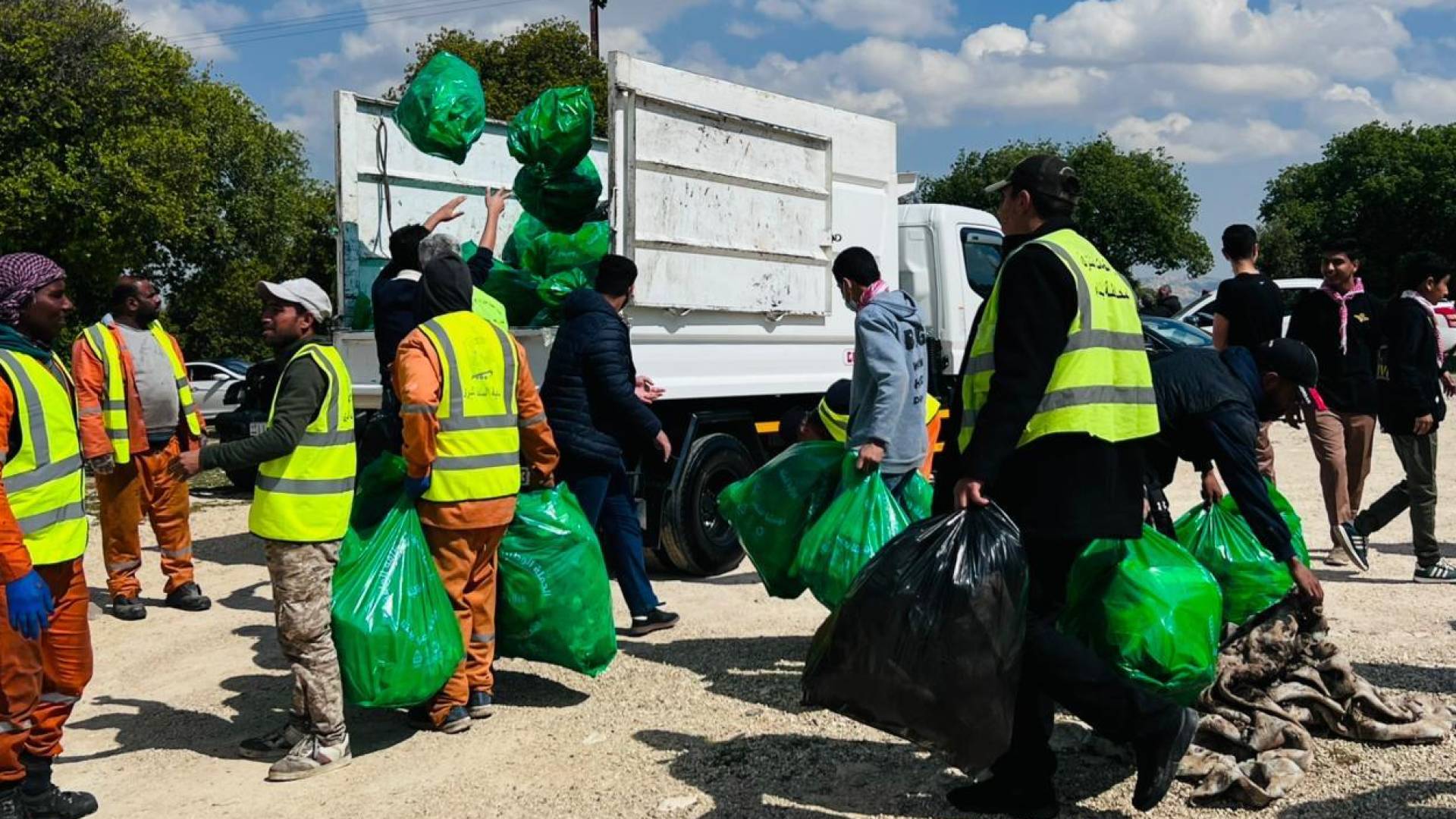 صور الحملة البيئية