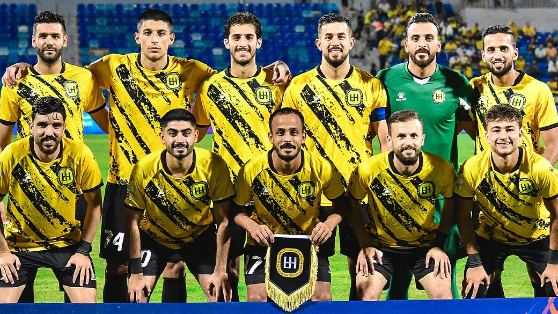 فريق الحسين متصدر دوري المحترفين