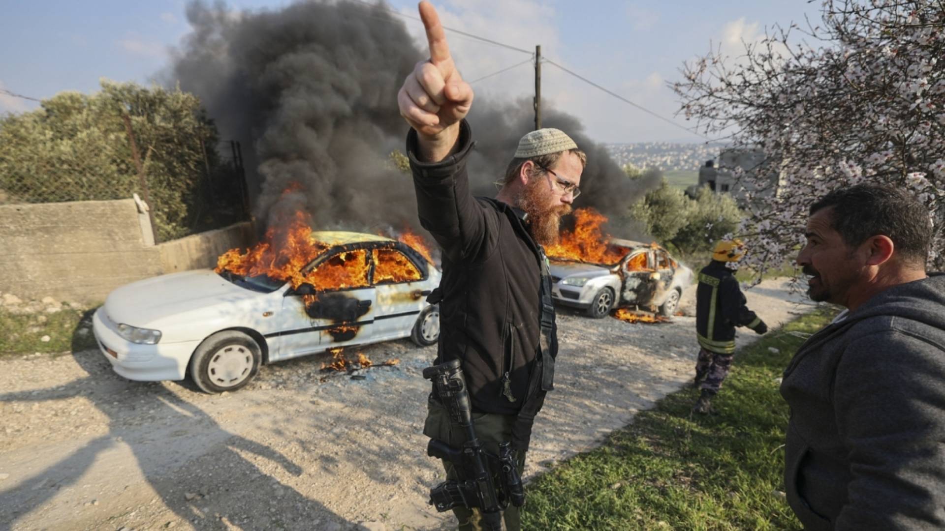 هجوم مستوطنين على بلدة كفل حارس