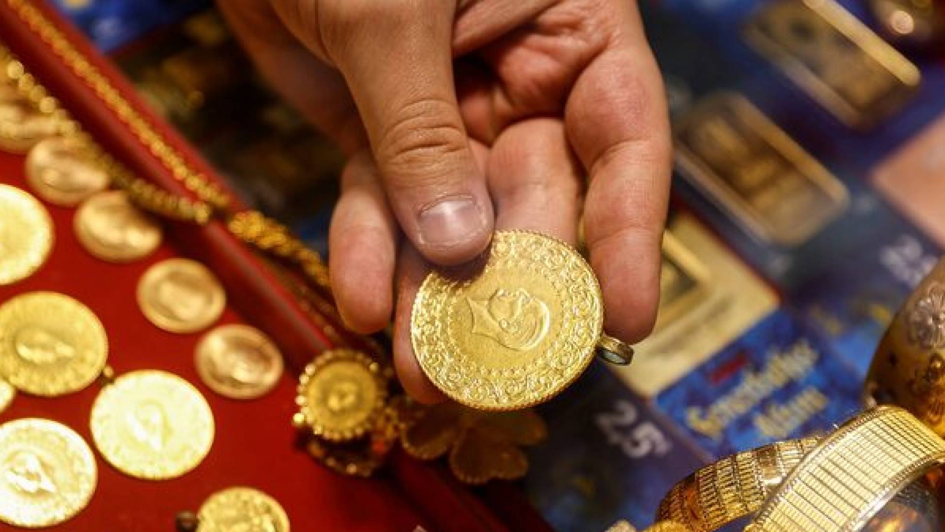 تعرف إلى أسعار الذهب والليرات الرشادي والإنجليزي في الأردن الأربعاء