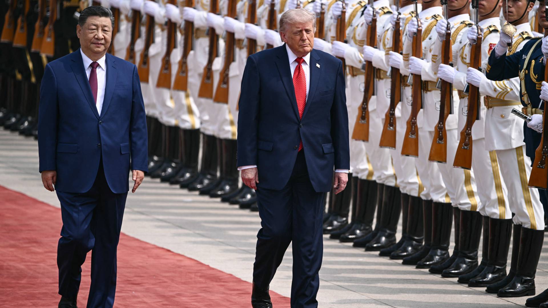 الرئيس الصيني شي جين بينغ والرئيس الأمريكي دونالد ترمب