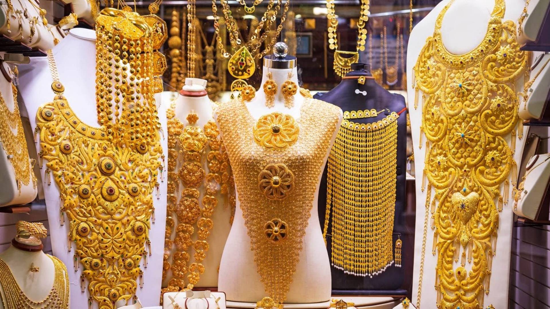 مجوهرات ذهبية