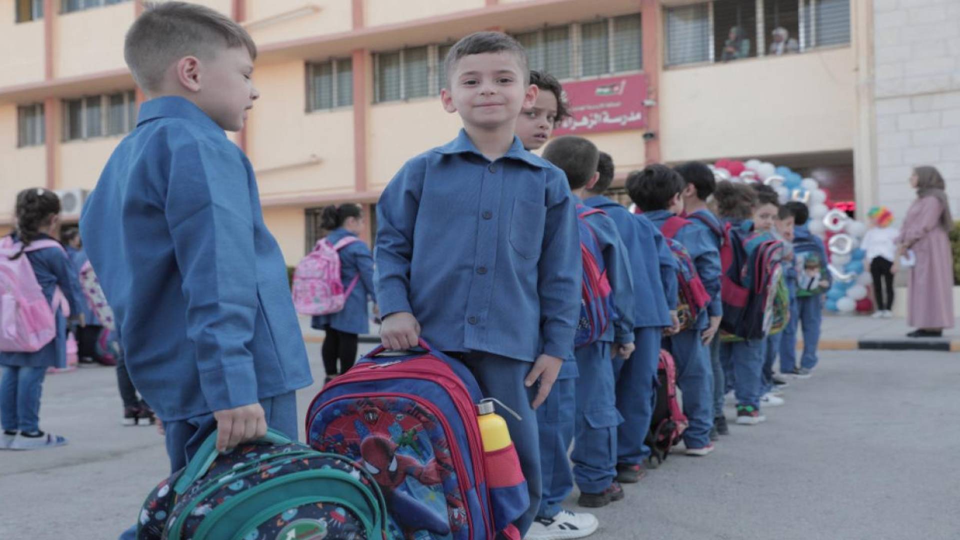 طلبة مدارس في الأردن