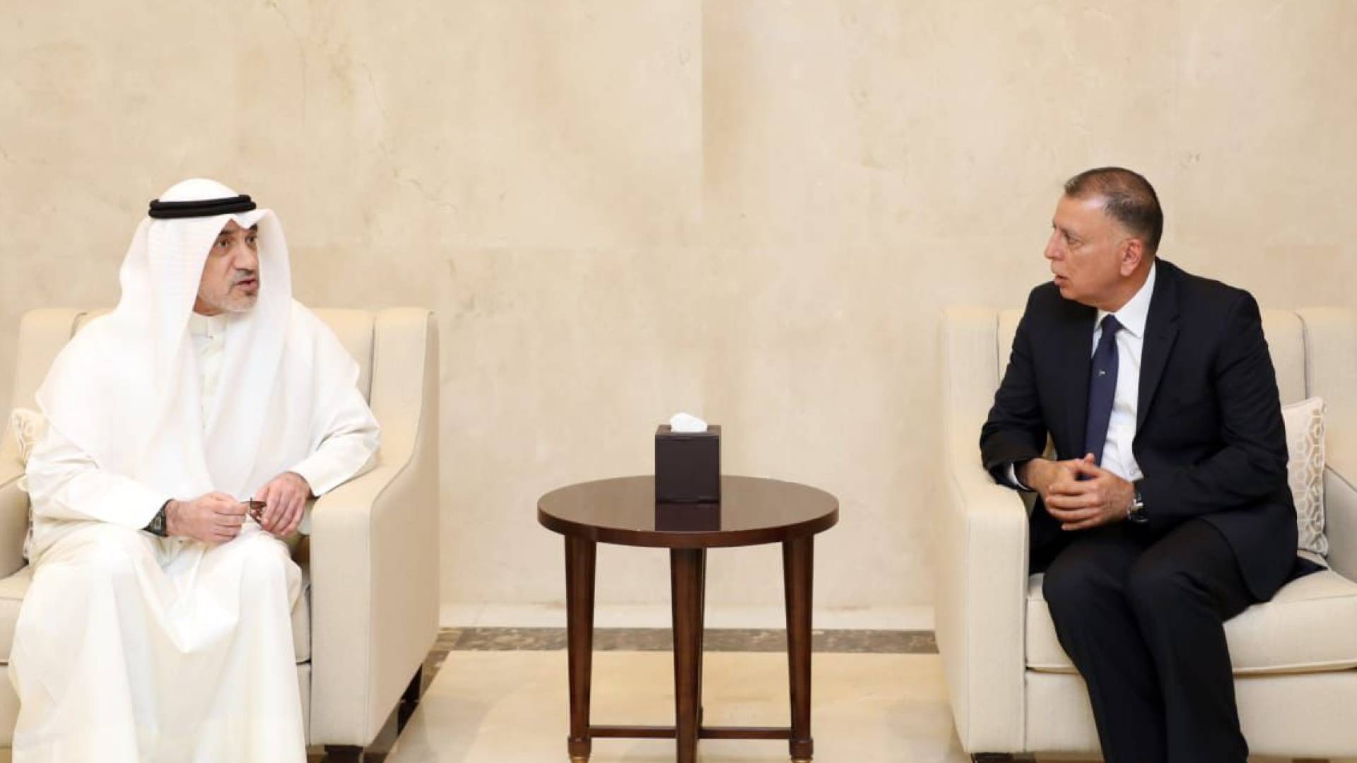 وزير الداخلية ونظيره الكويتي