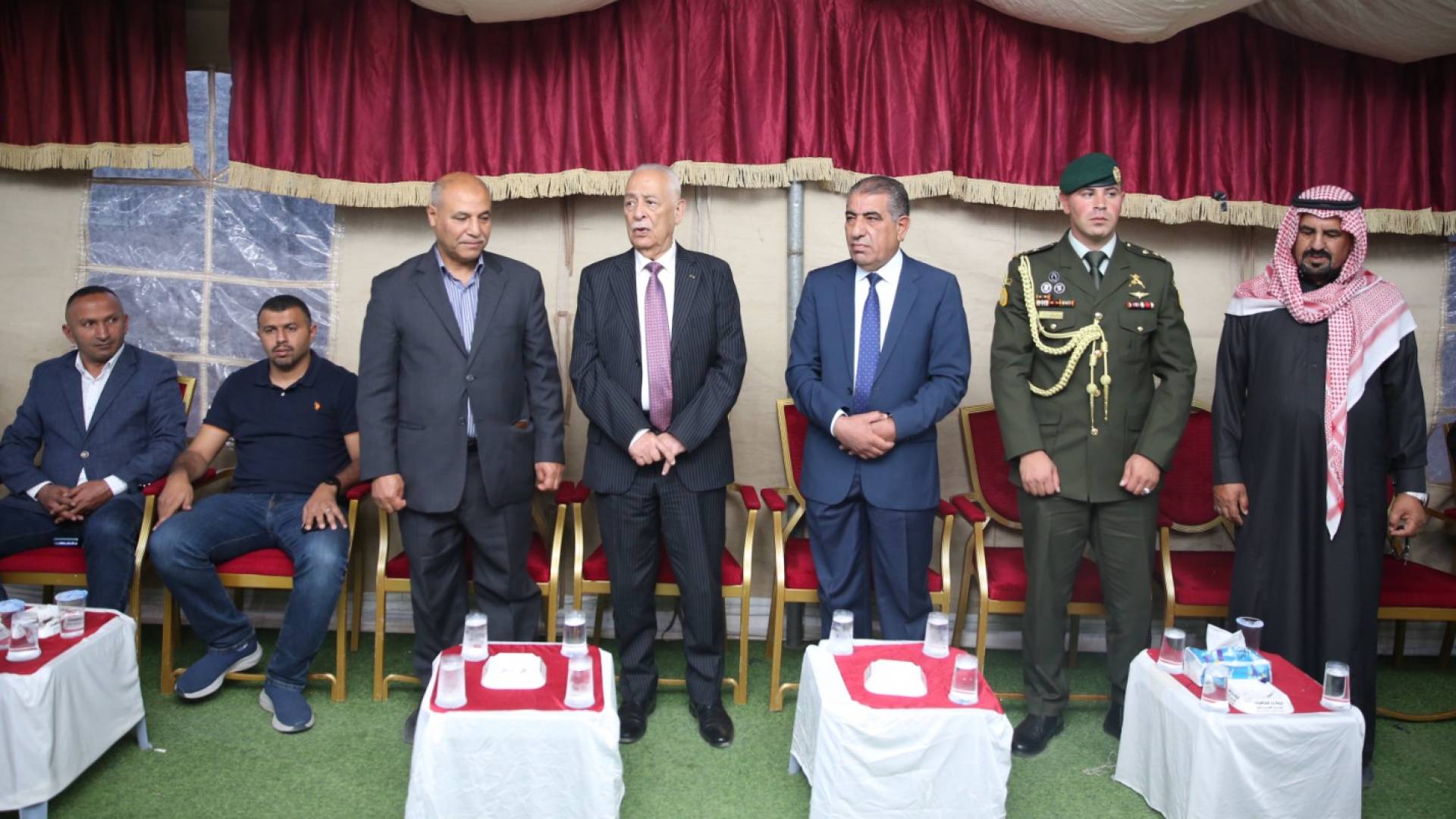 مندوبا عن الملك وولي العهد.. العيسوي يعزي عشائر الرواد والشورة والشراب