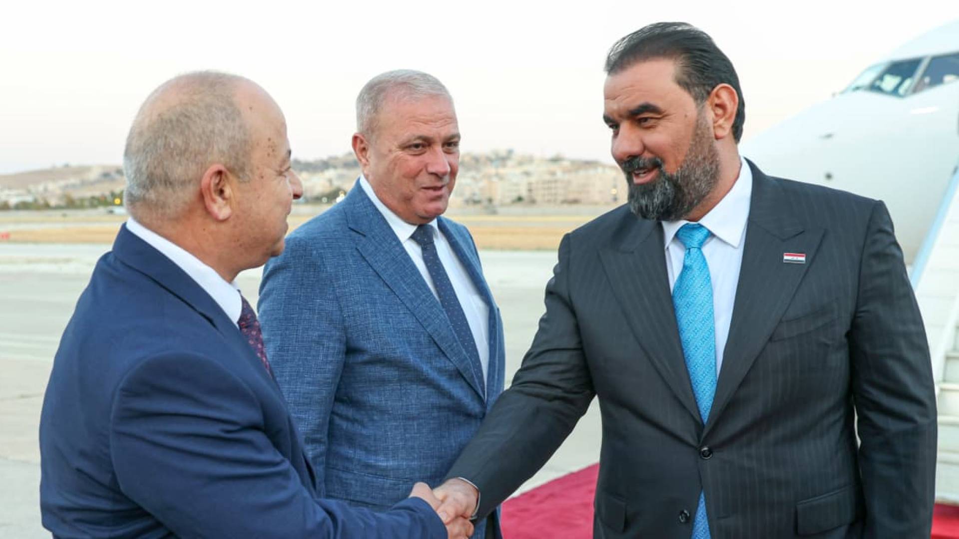 رئيس مجلس النواب مازن القاضي ونظيره العراقي