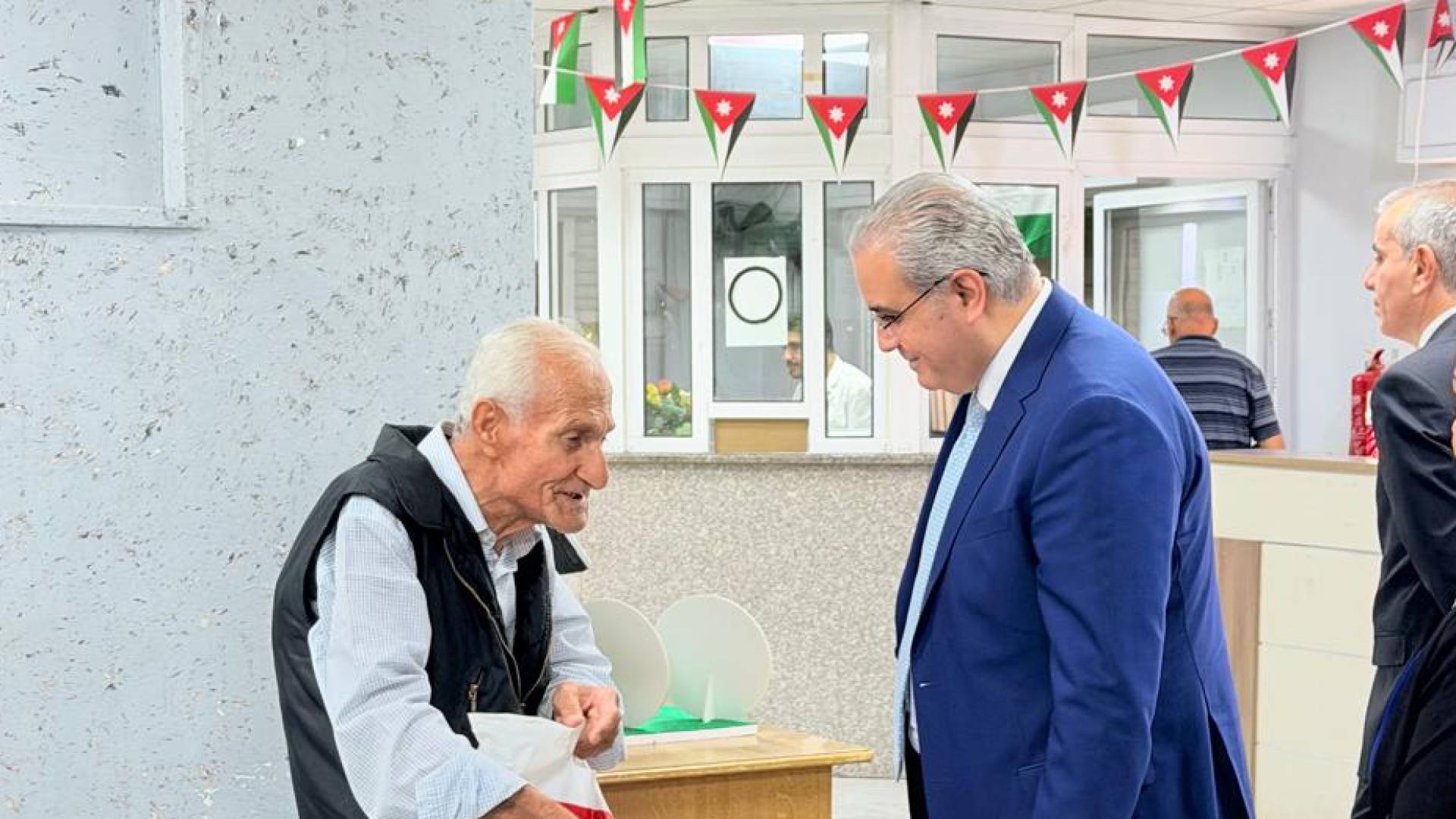 وزير الصحة يقرر نقل إدارة التأمين الصحي من تلاع العلي إلى مقر جديد
