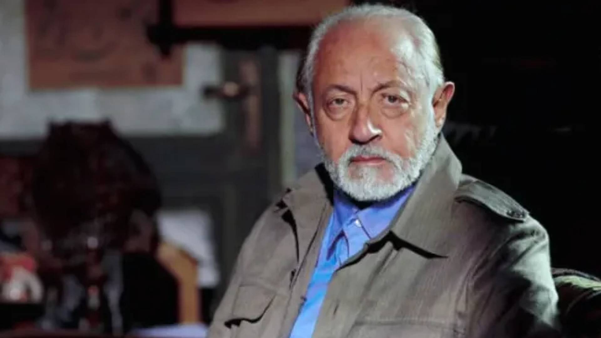 الفنان عبدالعزيز مخيون