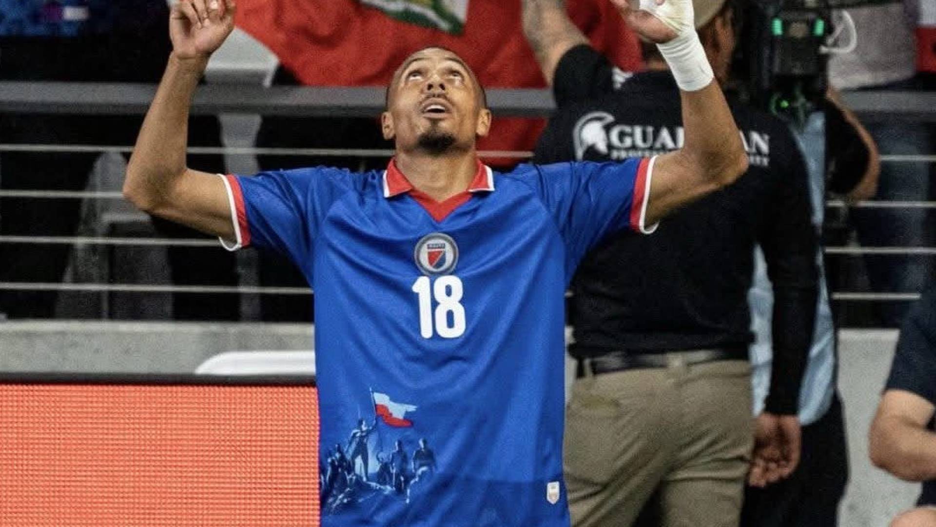 لاعب كرة قدم في منتخب هايتي