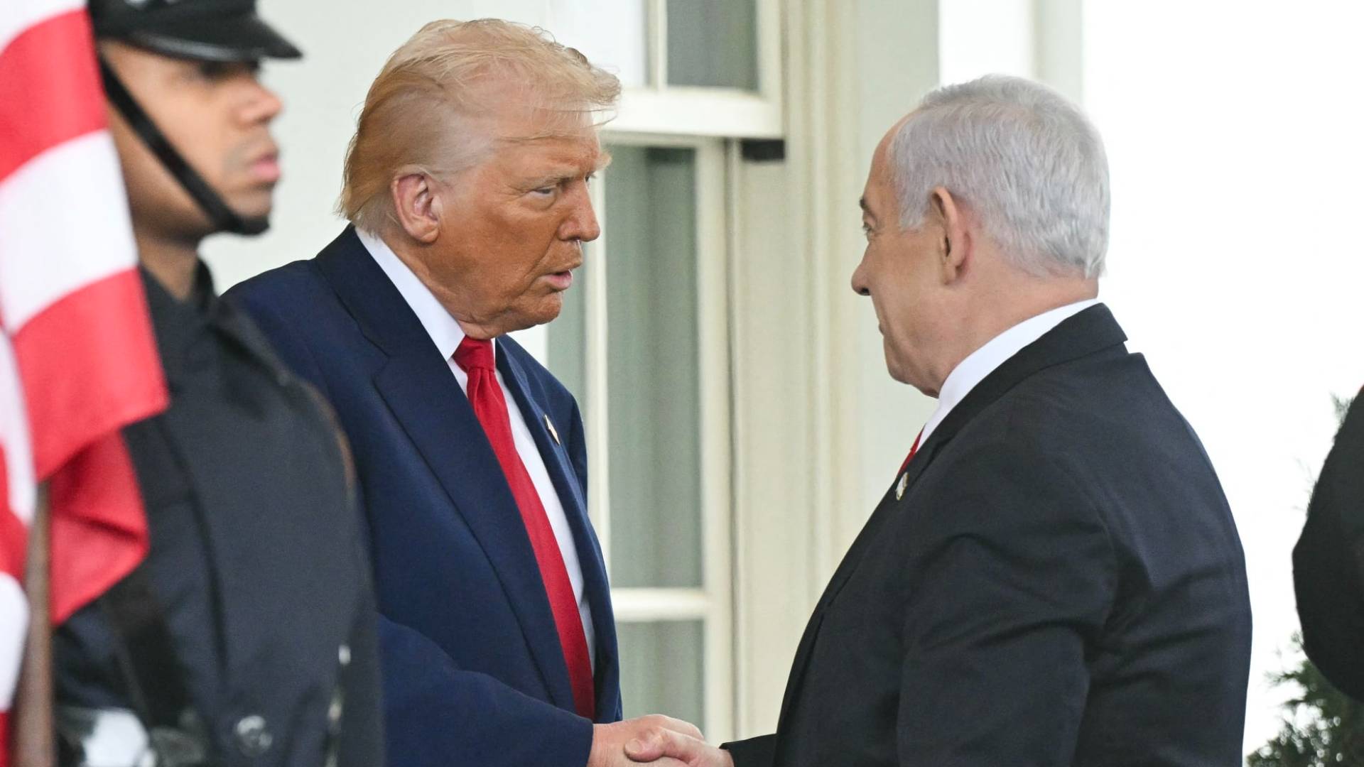 الرئيس الأمريكي دونالد ترمب ورئيس وزراء الاحتلال بنيامين نتنياهو