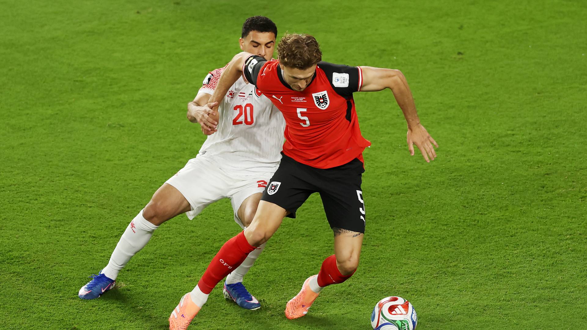 اللاعب مهند أبو طه