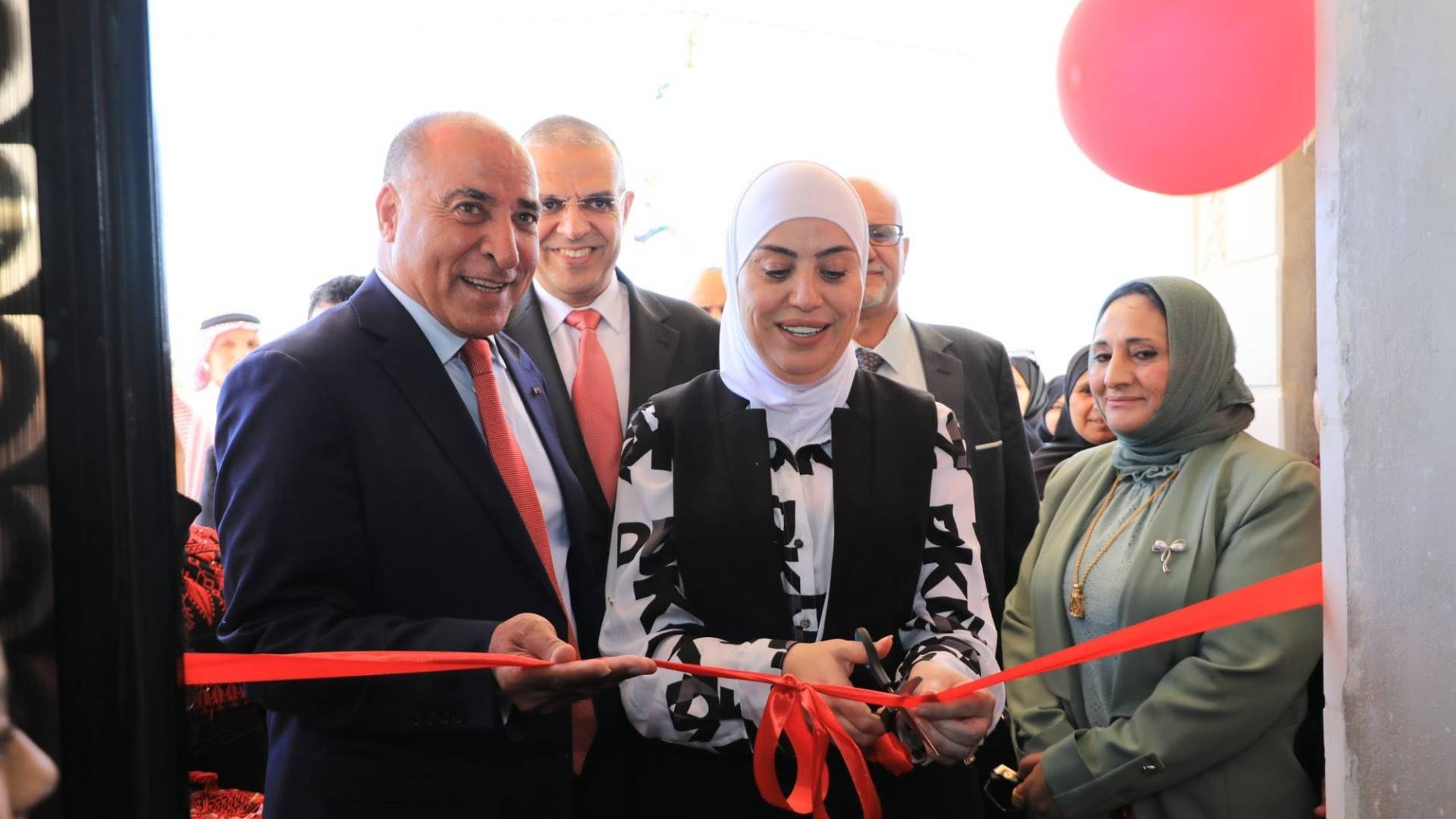 وفاء بني مصطفى تفتتح وحدة التدخل المبكر بالبادية الشمالية الغربية