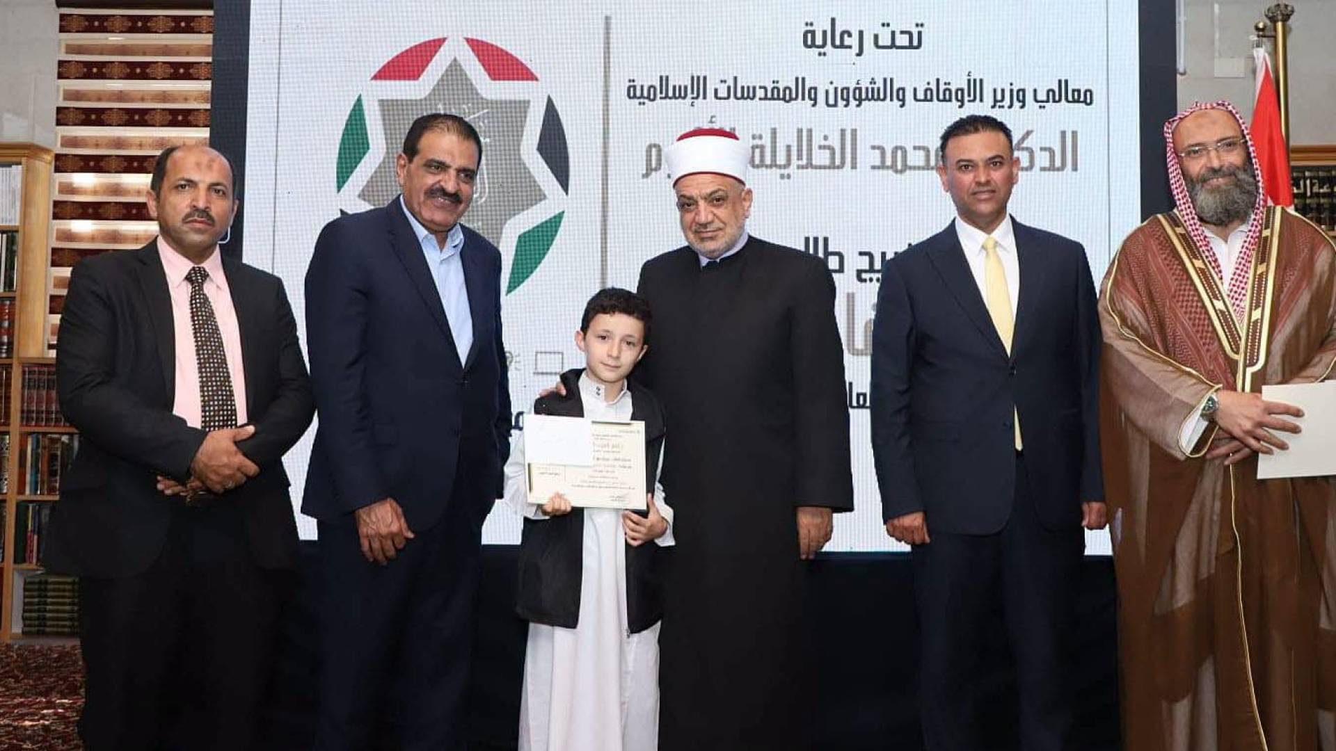 تكريم حفاظ التنزيل بالزرقاء