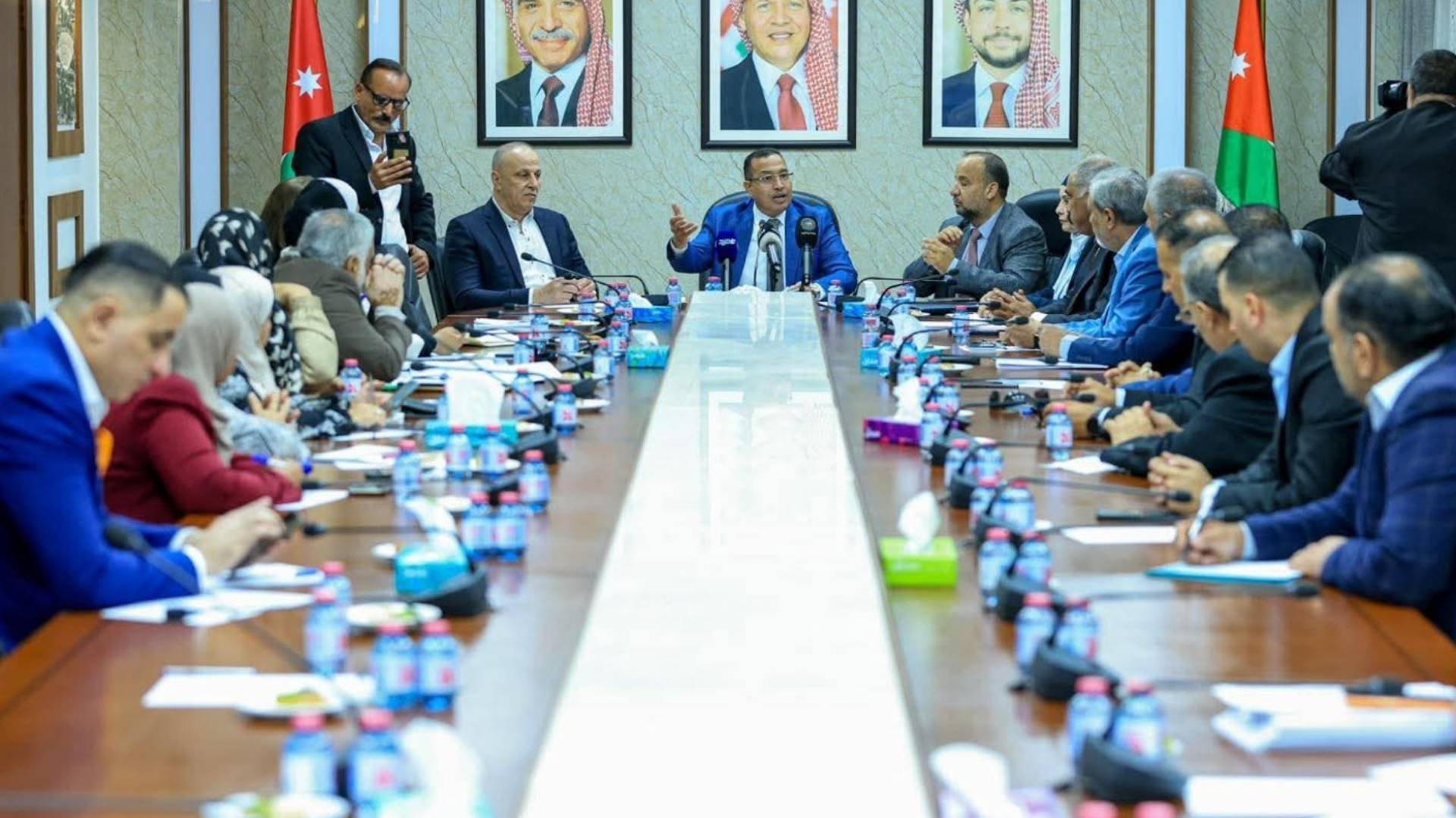 الإدارية النيابية