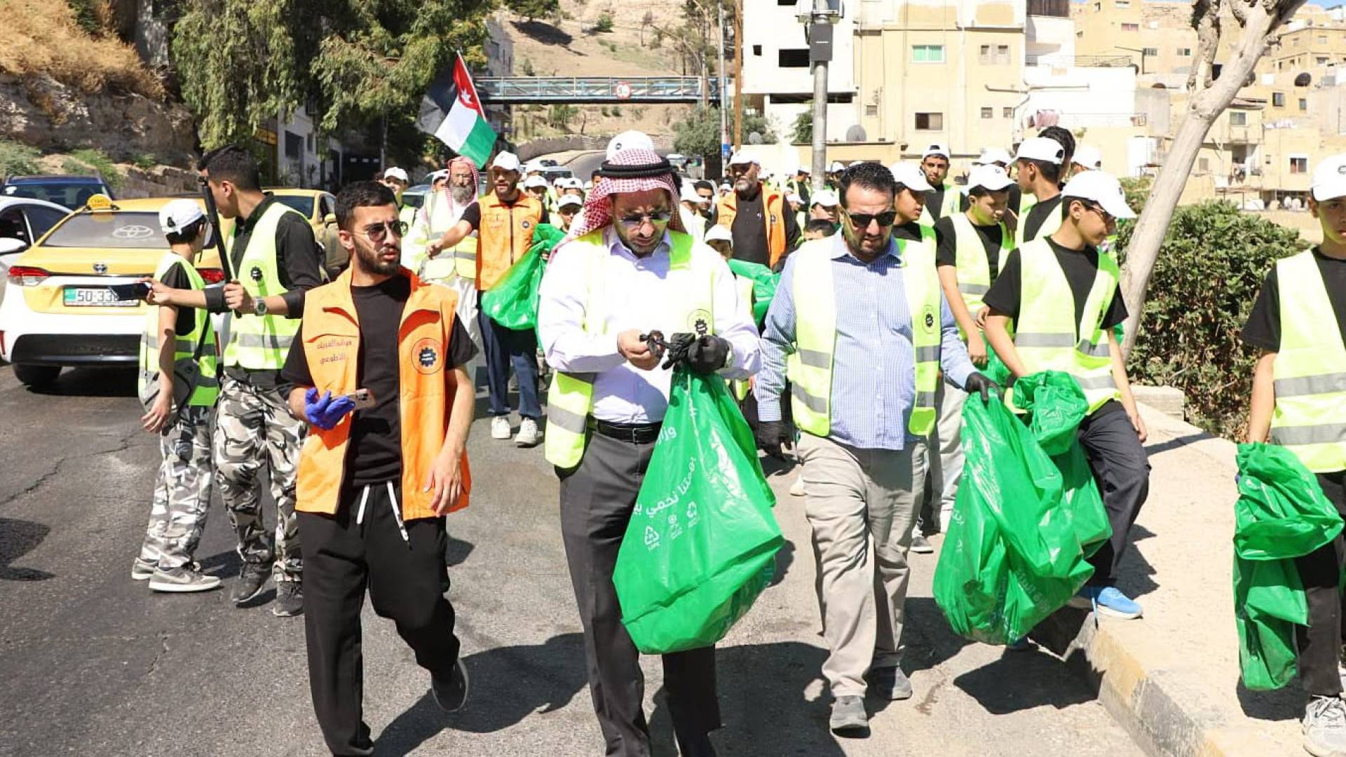 بتوجيهات ولي العهد.. "الأوقاف" تطلق حملة نظافة واسعة في وسط البلد