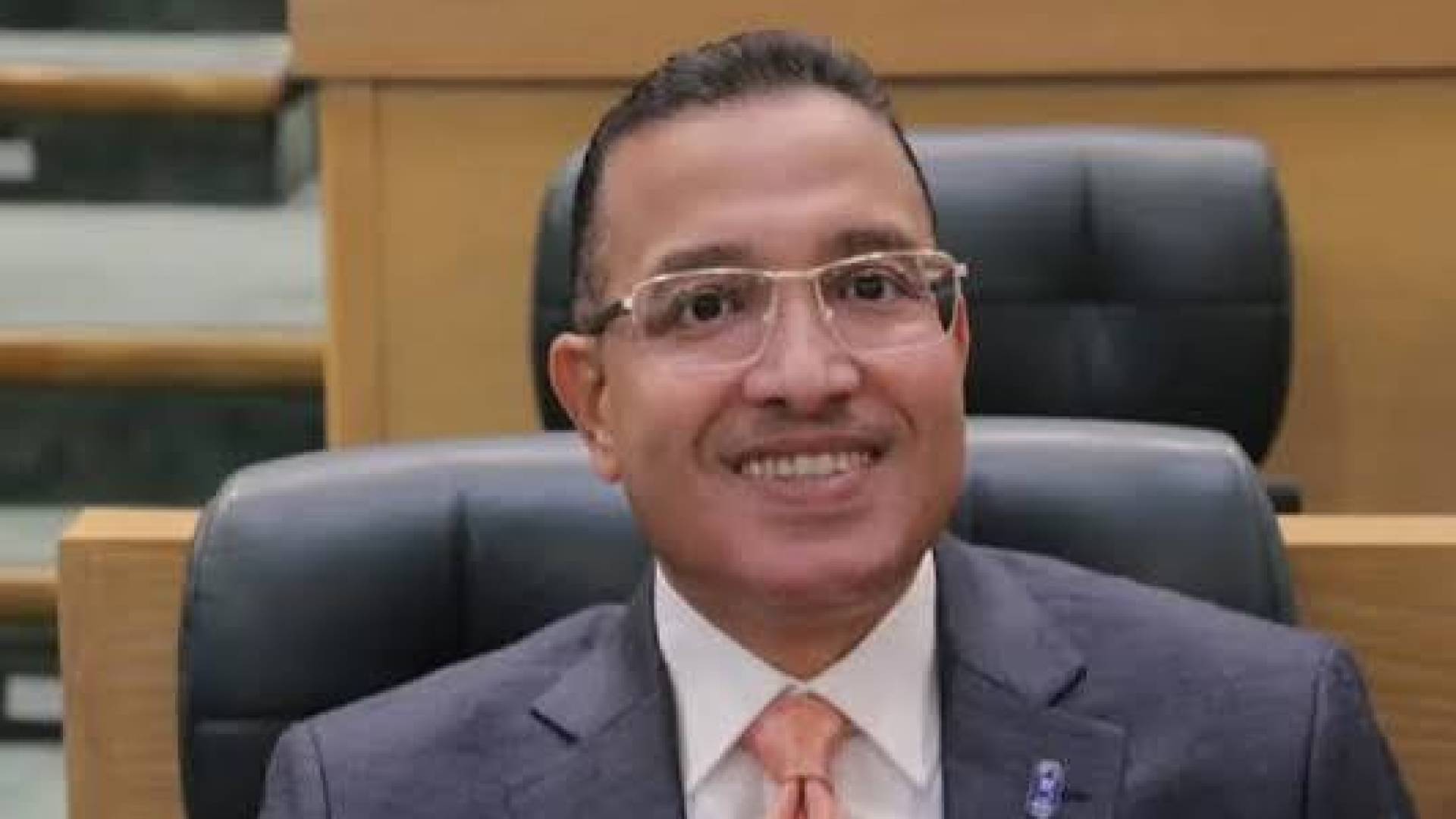 النائب خليفة الديات