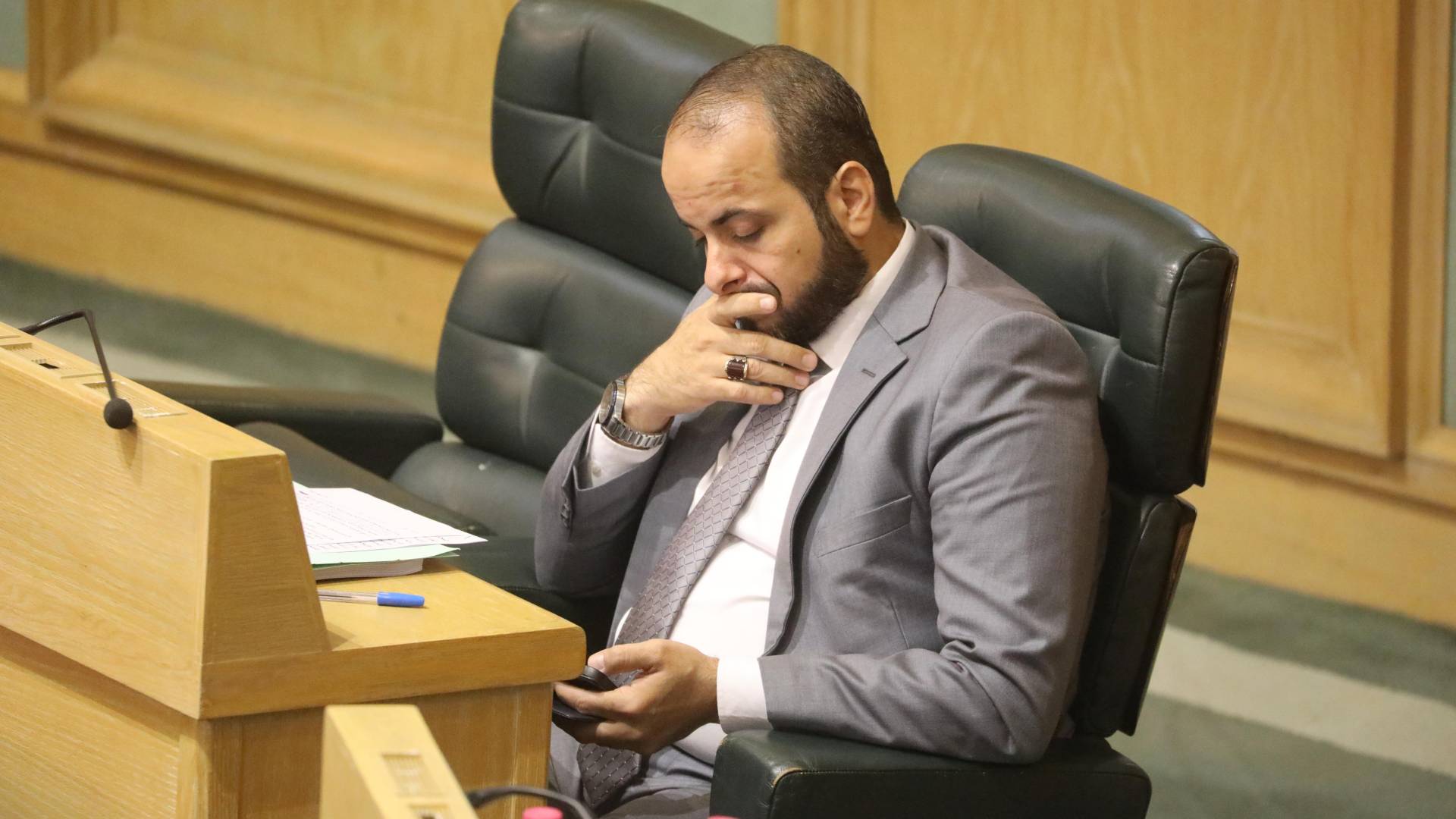 النائب حسن الرياطي