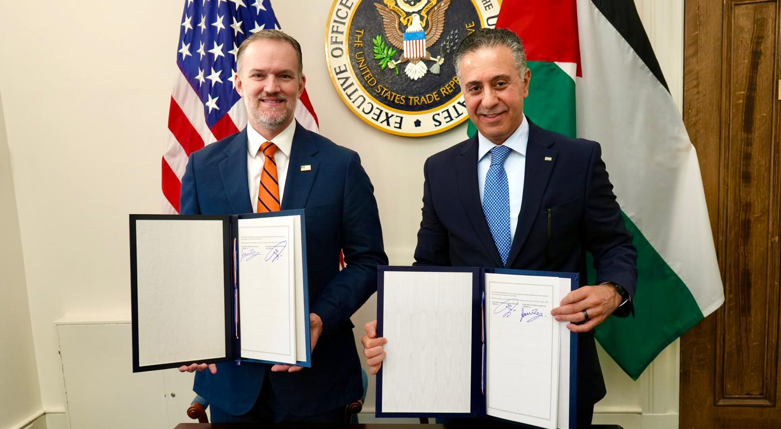 الأردن والولايات المتحدة الأمريكية يوقعان اتفاقا للتجارة المتبادلة لتعزيز العلاقات الاقتصادية الثنائية بين البلدين